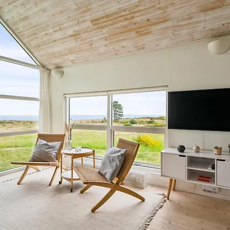 Beautiful In The First Row By The Sea With Panoramic Views